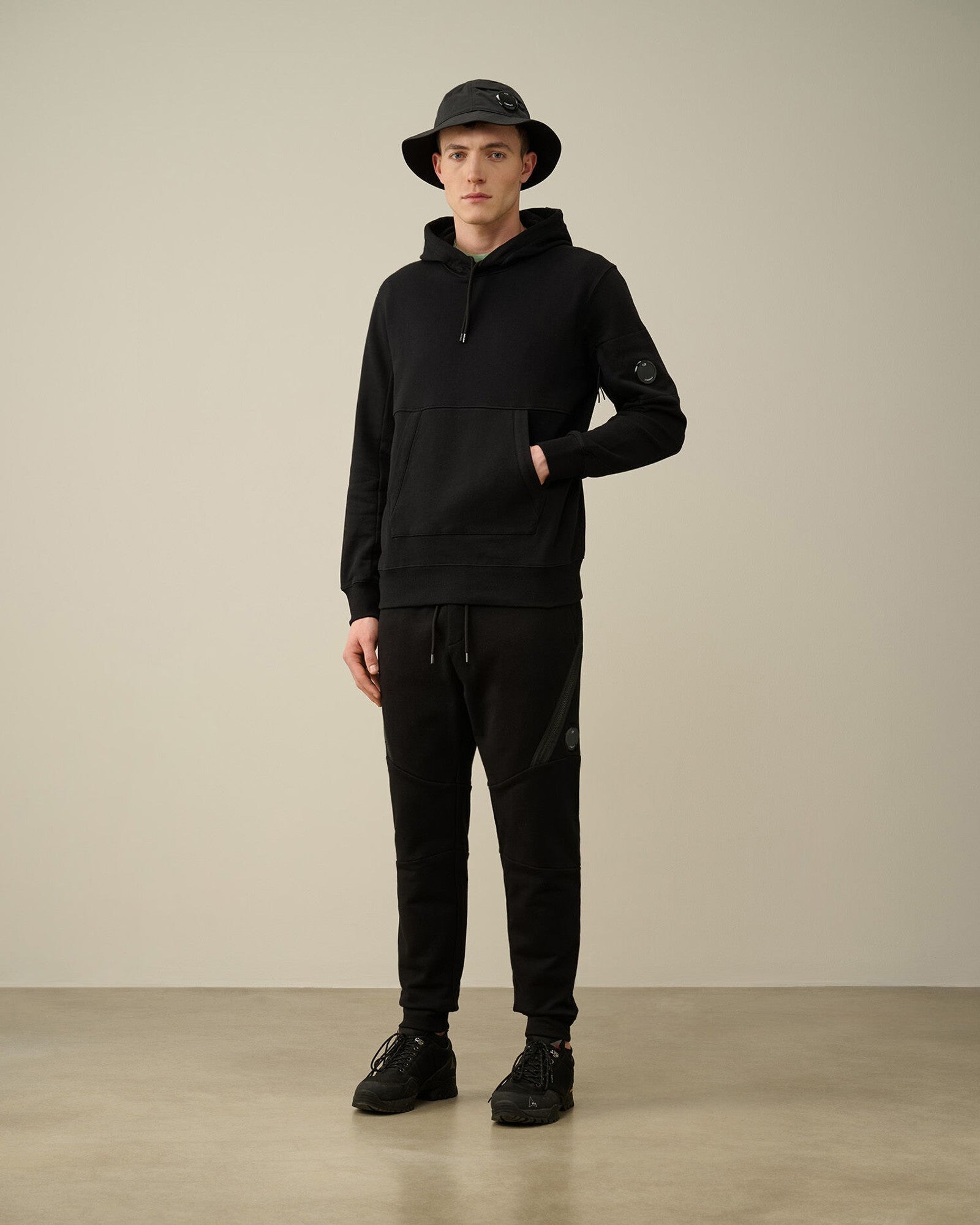 C.P. Company Худі чорний 14CMSS023A005086W