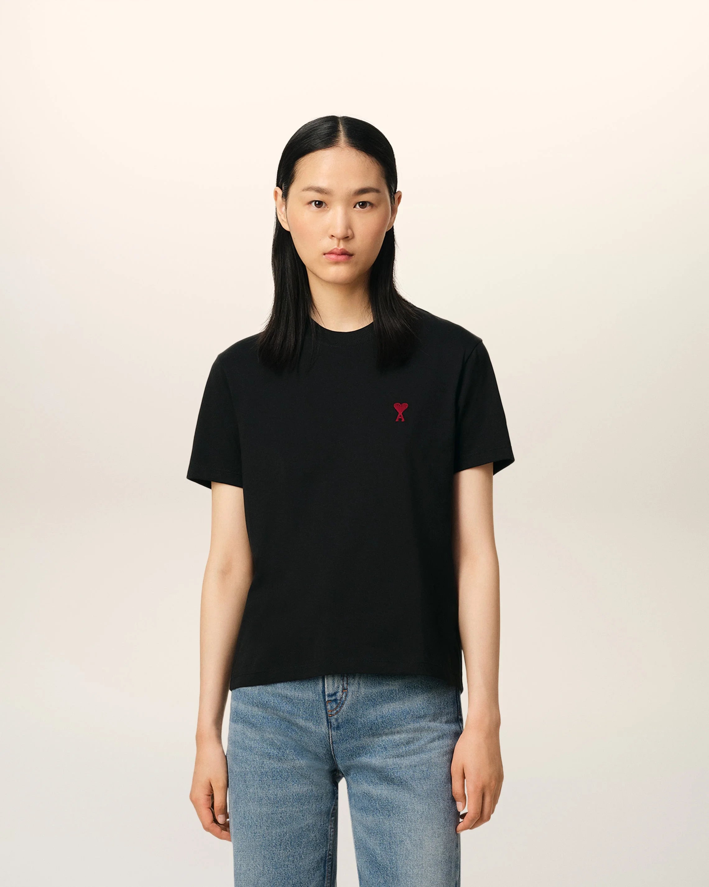Ami Paris Футболка чорна Ami De Coeur BFUTS001.724.256