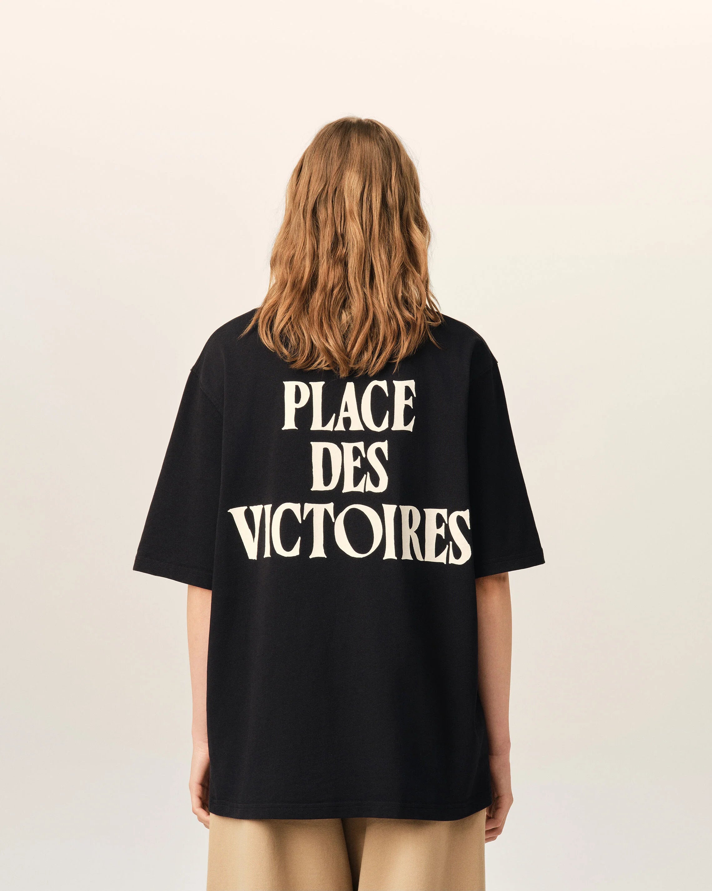 Ami Paris Футболка чорна Place Des Victoires UTS387.726.004