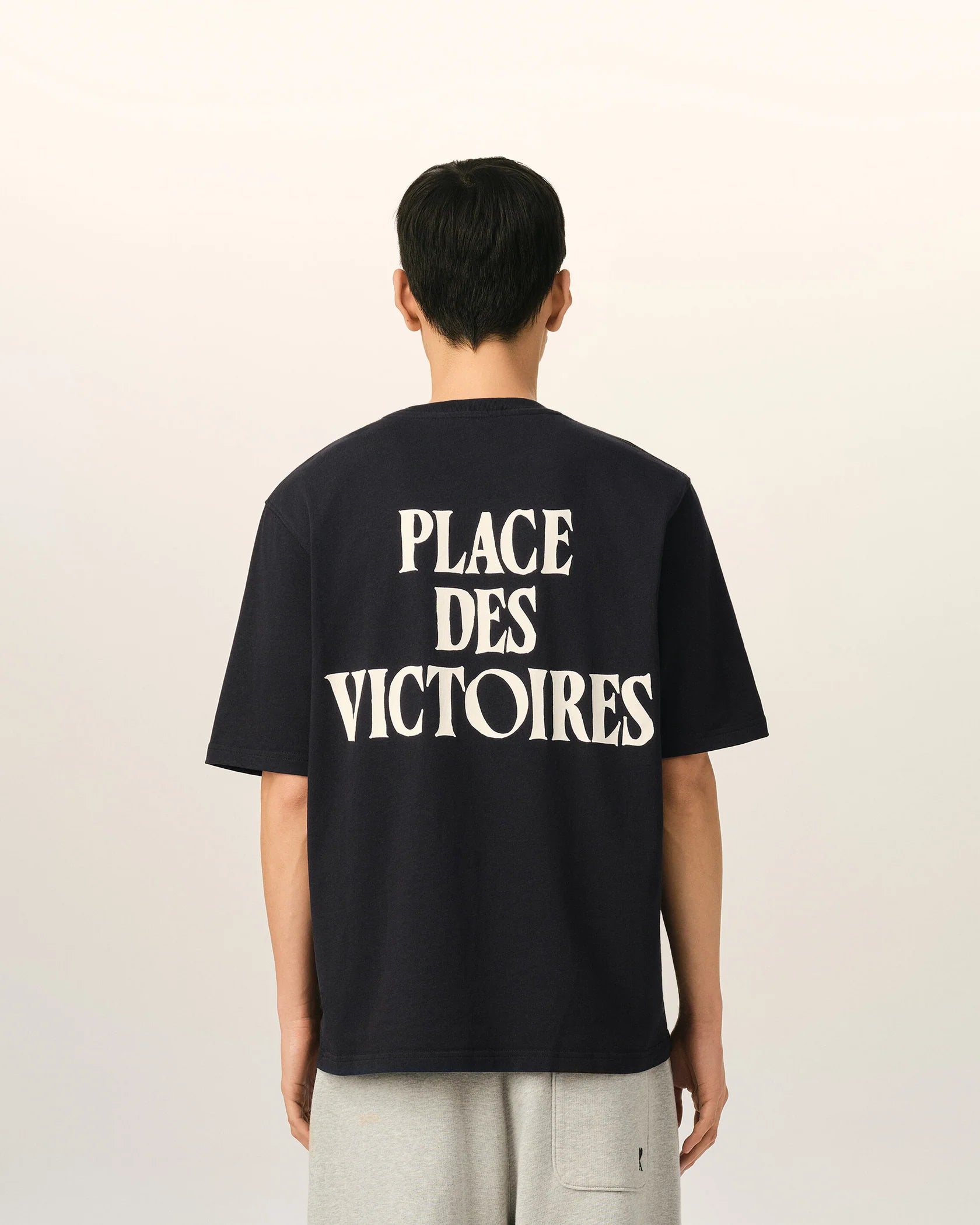 Ami Paris Футболка чорна Place Des Victoires UTS387.726.004